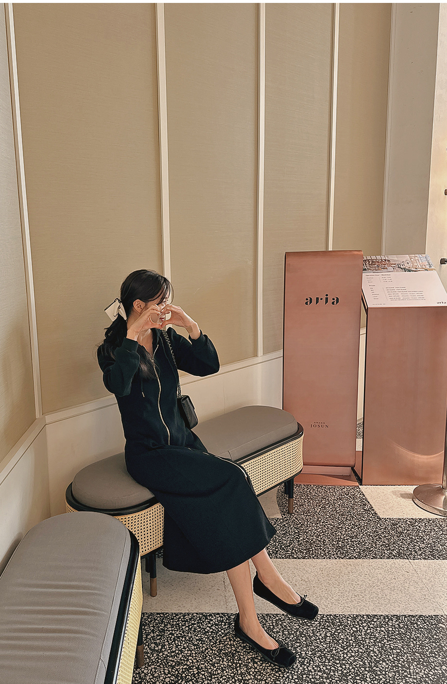 리리앤코 페론브 스판 후드집업 원피스