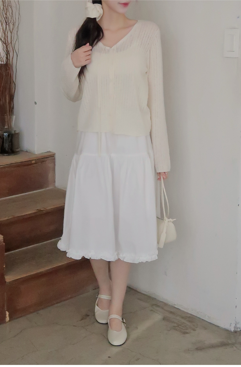 リリエンコ Vネックストラップシュシュセットカーディガン