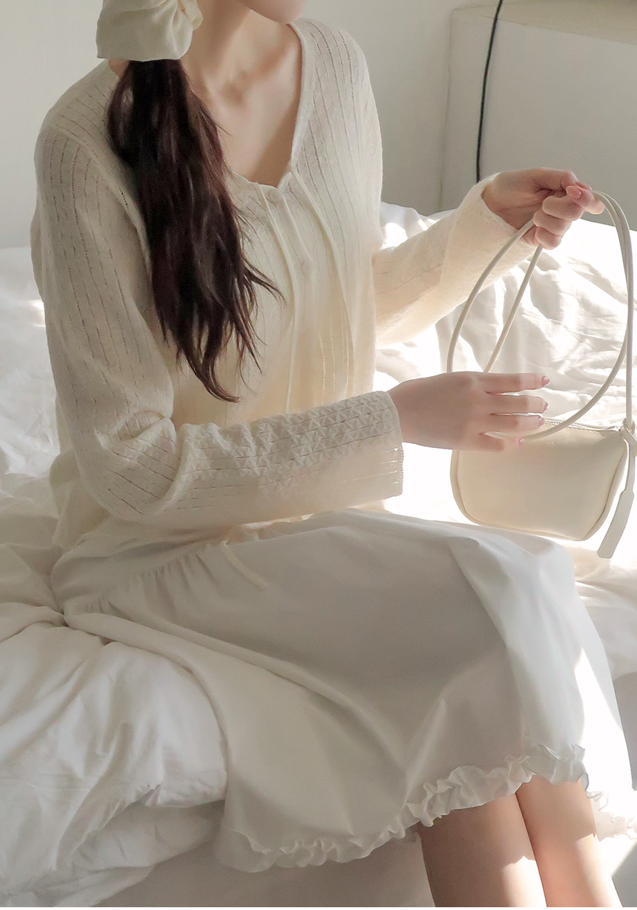 リリエンコ Vネックストラップシュシュセットカーディガン