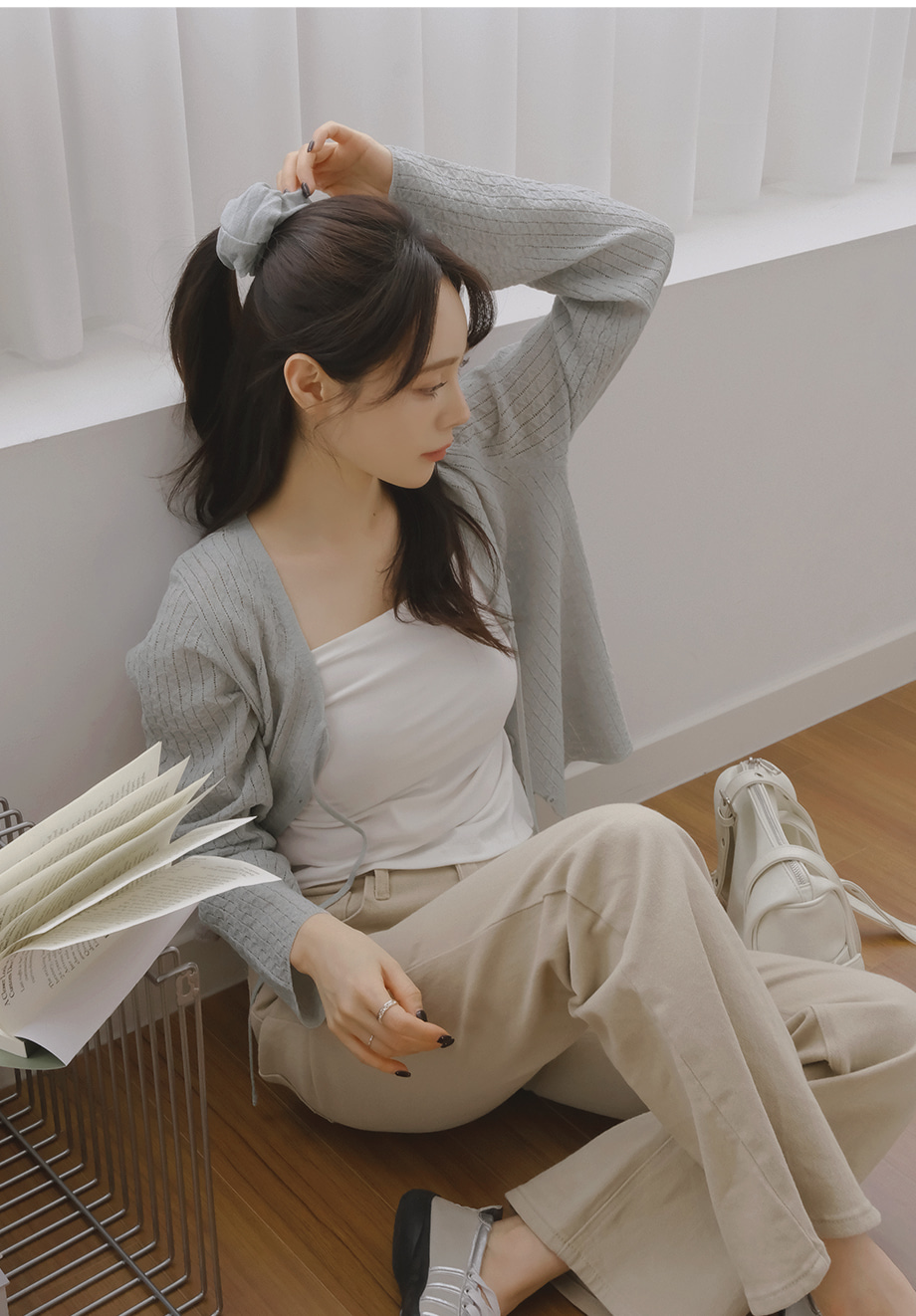 リリエンコ Vネックストラップシュシュセットカーディガン